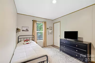 371 Piney Ridge Drive, Hendersonville, NC 28791 - Photo 22