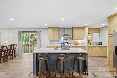 371 Piney Ridge Drive, Hendersonville, NC 28791 - Photo 8