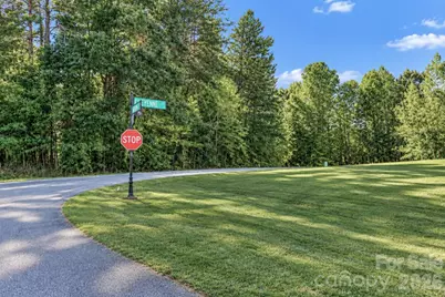 142 Cheyenne Lane, Statesville, NC 28677 - Photo 4