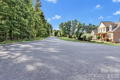 142 Cheyenne Lane, Statesville, NC 28677 - Photo 10