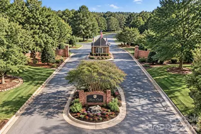 142 Cheyenne Lane, Statesville, NC 28677 - Photo 2