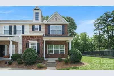 8800 Wandering Creek Way, Charlotte, NC 28227 - Photo 2