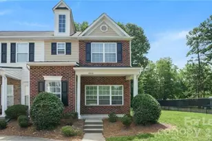 8800 Wandering Creek Way, Charlotte, NC 28227 - Photo 2