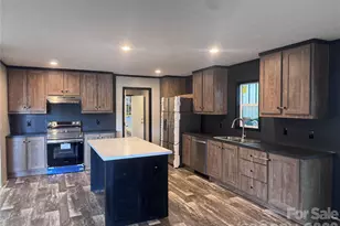 1113 Better Brook Ln, Lincolnton, NC 28092 - Photo 2