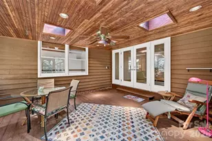 6000 Colchester Pl, Charlotte, NC 28210 - Photo 26