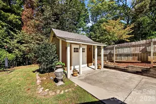 6000 Colchester Pl, Charlotte, NC 28210 - Photo 32