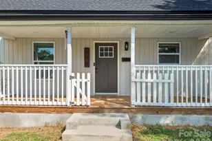 106 Park St, Clover, SC 29710 - Photo 2