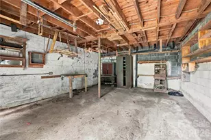 360 Poverty Branch Rd, Barnardsville, NC 28709 - Photo 24
