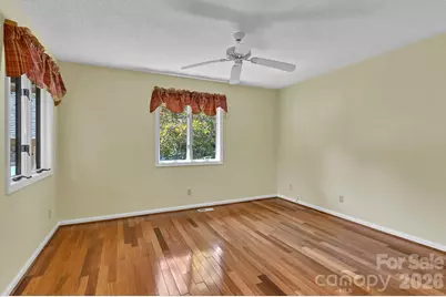 901 Red Oak Drive, Hendersonville, NC 28791 - Photo 20