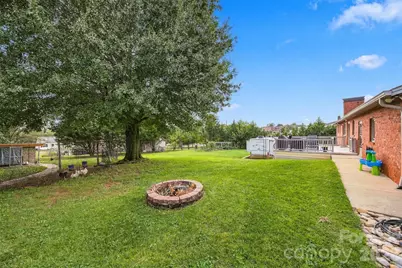 226 28th Avenue Place NE, Hickory, NC 28601 - Photo 38