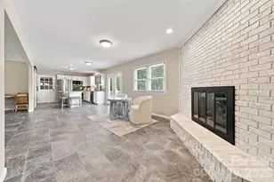 226 28th Ave Pl NE, Hickory, NC 28601 - Photo 6