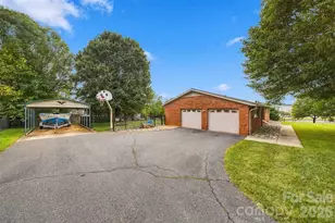 226 28th Ave Pl NE, Hickory, NC 28601 - Photo 36