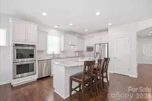 389 Harvest Valley Ln, Fort Mill, SC 29715 - Photo 10