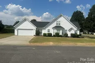 2001 Hemby Commons Corner, Indian Trail, NC 28079 - Photo 2
