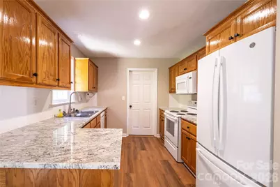 32802 Austin Road, New London, NC 28127 - Photo 12