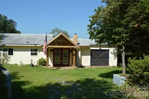 1183 Sandy Plains Rd, Tryon, NC 28782 - Photo 2