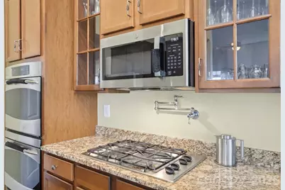 10110 Loch Lomond Drive, Charlotte, NC 28278 - Photo 6
