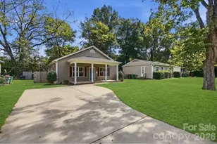305 Harrison St, Charlotte, NC 28208 - Photo 2