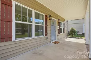 305 Harrison St, Charlotte, NC 28208 - Photo 4