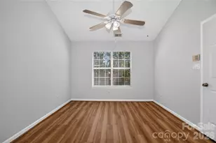 11108 White Stag Dr, Charlotte, NC 28269 - Photo 2