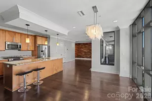 222 S Caldwell St, Charlotte, NC 28202 - Photo 4