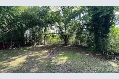 205 Seigle Street, Lowell, NC 28098 - Photo 8