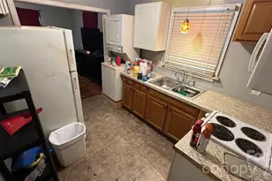 205 Seigle St, Lowell, NC 28098 - Photo 4