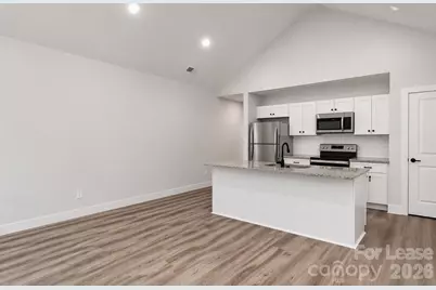618 E Holly Street, Dallas, NC 28034 - Photo 4