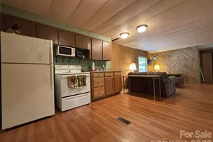 230 Sugar Loaf Rd, Troy, NC 27371 - Photo 8