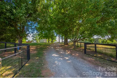 161 Breezy Hill Lane, Columbus, NC 28722 - Photo 2