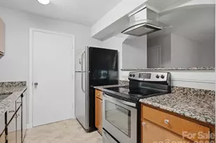 5024 Sardis Rd, Charlotte, NC 28270 - Photo 16