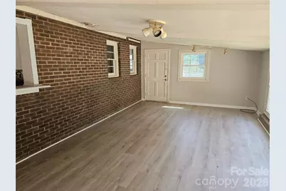 2782 West View Street, Hickory, NC 28601 - Photo 8