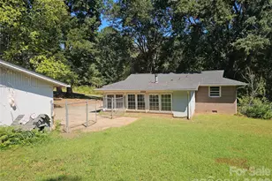 2782 W View St, Hickory, NC 28601 - Photo 10