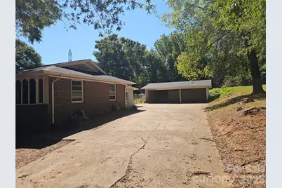 2782 West View Street, Hickory, NC 28601 - Photo 2