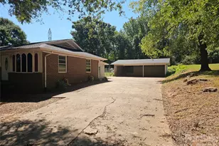2782 W View St, Hickory, NC 28601 - Photo 16