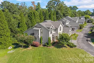 211 Towne Pl Dr, Hendersonville, NC 28792 - Photo 10