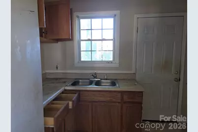 1516 Herrin Avenue, Charlotte, NC 28205 - Photo 6