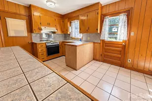 106 Valley View St, Morganton, NC 28655 - Photo 10