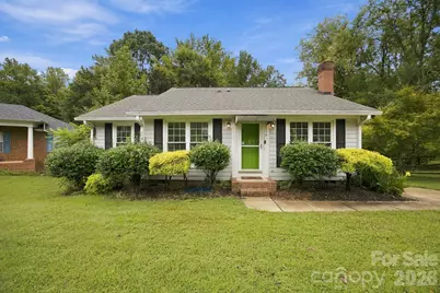8536 Woodford Bridge Drive, Charlotte, NC 28216 - Photo 2