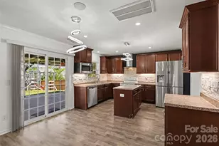 8824 Merrie Rose Ave, Charlotte, NC 28213 - Photo 6