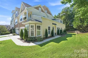411 Halyard Ln, Tega Cay, SC 29708 - Photo 2
