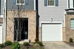 1027 Grays Ml Rd, Charlotte, NC 28215 - Photo 2