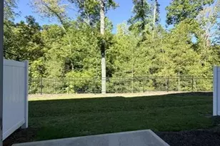 1027 Grays Ml Rd, Charlotte, NC 28215 - Photo 4