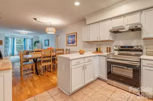 5 Parkway Creek Dr, Asheville, NC 28803 - Photo 12