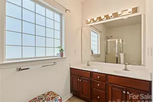 13318 Planters Row Dr, Charlotte, NC 28278 - Photo 16