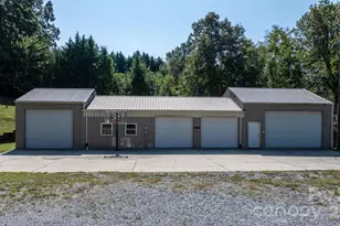 80 Hidden Bluff Ln, Horse Shoe, NC 28742 - Photo 32