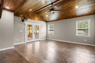 80 Hidden Bluff Ln, Horse Shoe, NC 28742 - Photo 12