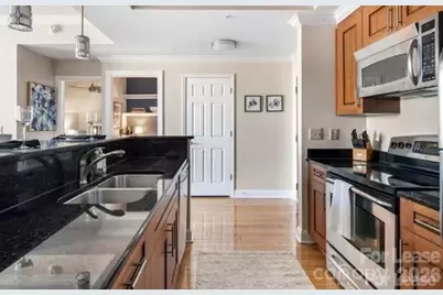 300 W 5th Street #653, Charlotte, NC 28202 - Photo 6
