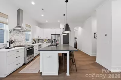 5212 Lynnville Avenue, Charlotte, NC 28205 - Photo 10