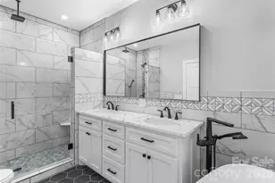 2366 W Paradise Harbor Dr, Connelly Springs, NC 28612 - Photo 22